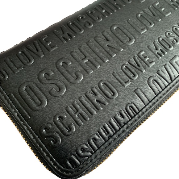 Love Moschino Handbags - ❤️❤️❤️ LOVE MOSCHINO BLACK FAUX LEATHER WALLET WITH ZIP CLOSURE❤️❤️❤️